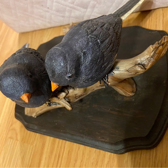 Hand made - Bird carving - dark eyed junkos - handcrafted - Picture 4 of 13